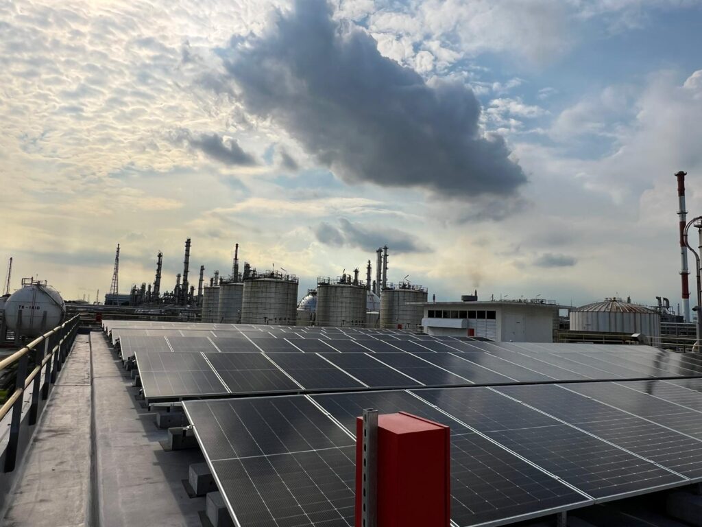 Rooftop Solar PV System at Laboratory Building in Jurong Island